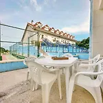 Apartment La Arena Isla